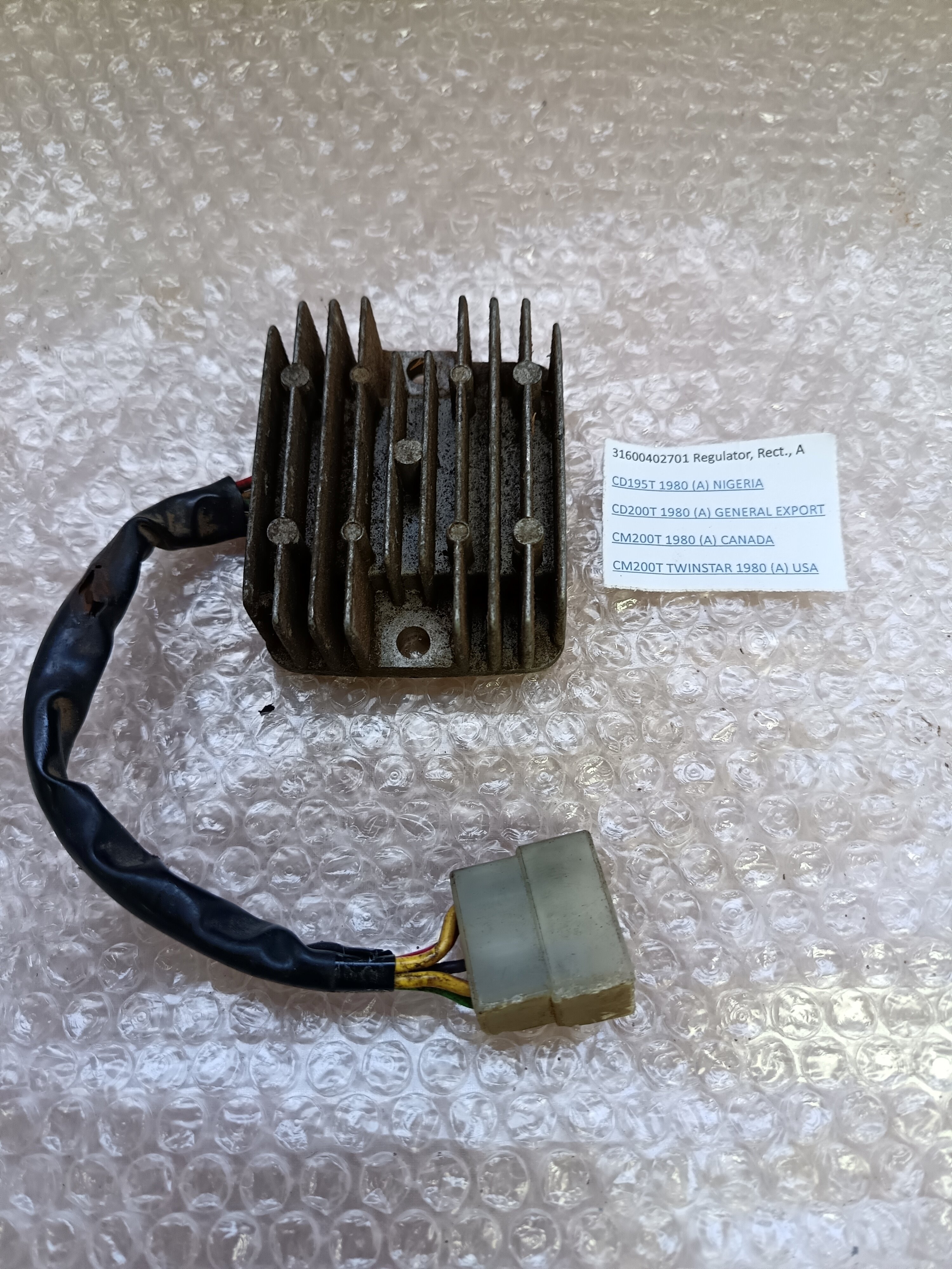 31600-402-701